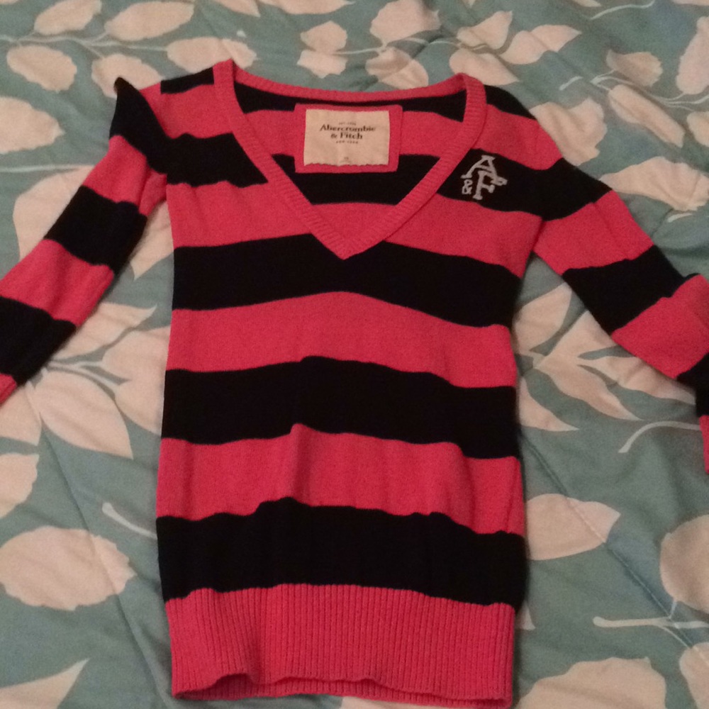 A&F sweater